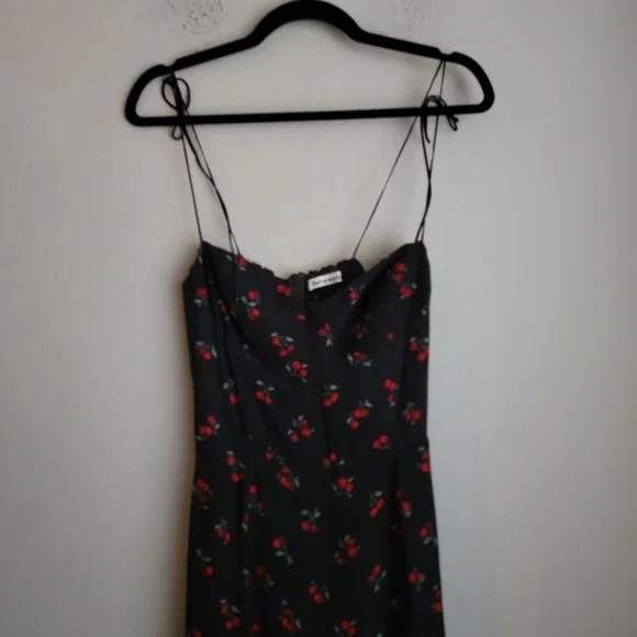 Reformation Juliette Dress in Black Cherry size 6 NWT - Picture 5 of 9